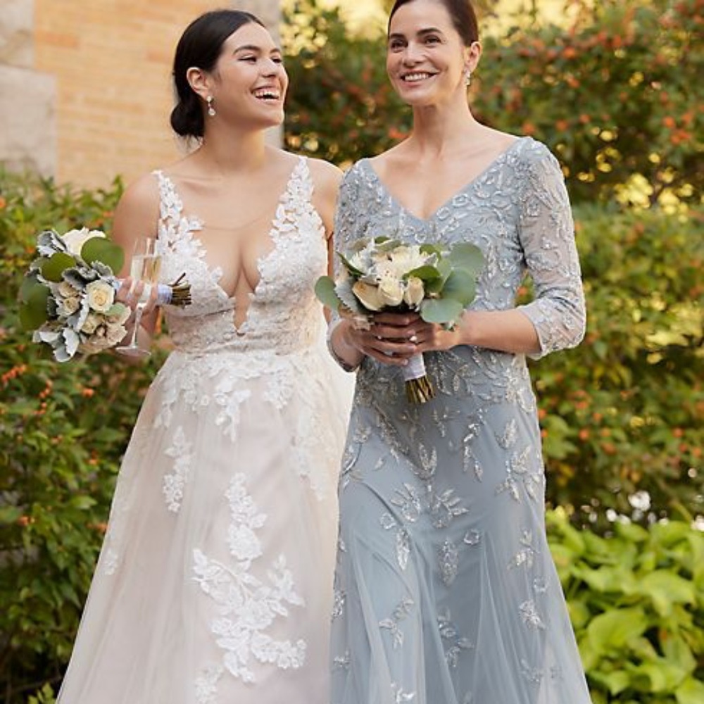 Oleg Cassini Light Blue Beaded Gown 3/4 Sleeve Size 8 $329